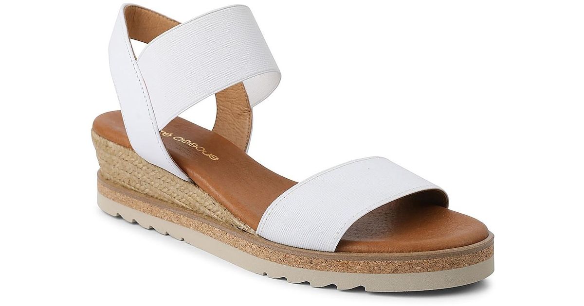 Andre Assous Leather Neveah Espadrille Wedge Sandal in White - Lyst