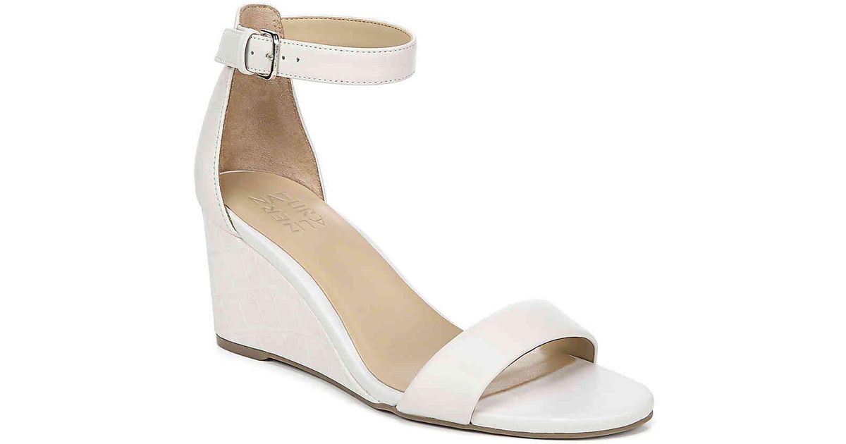 naturalizer leonora wedge