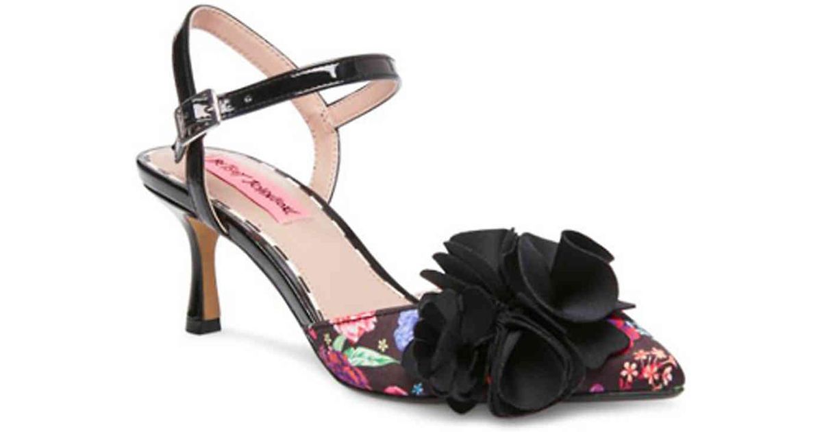 betsey johnson neena pump