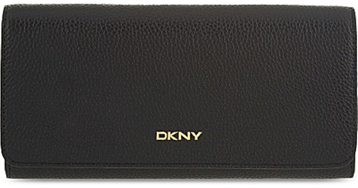 DKNY Chelsea Large Leather Carryall 