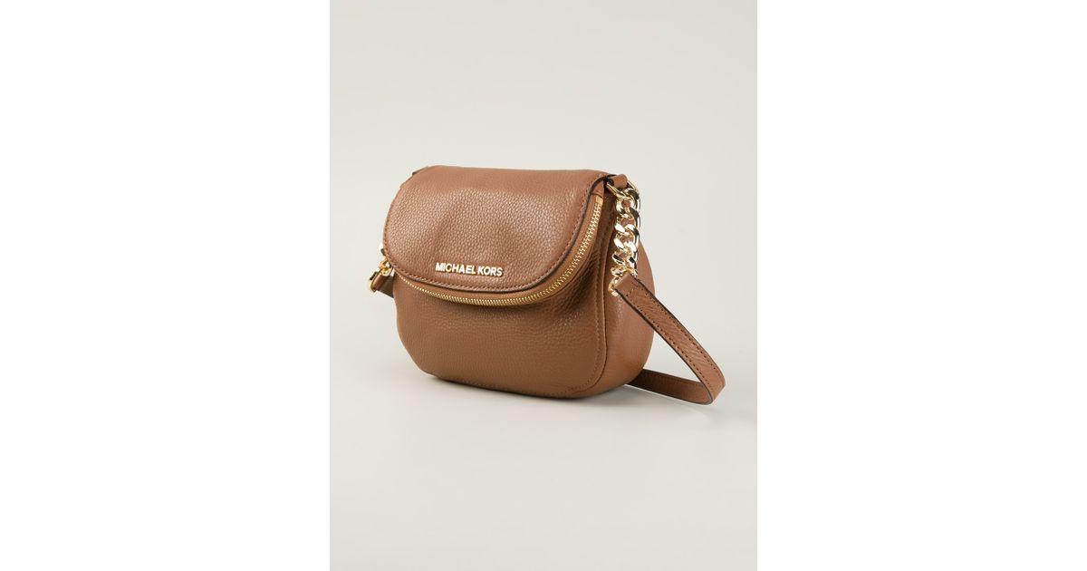 Michael kors bedford signature crossbody hot sale