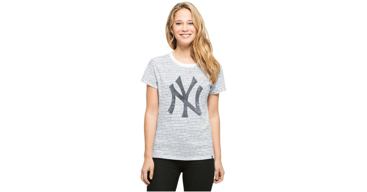 female yankees shirt