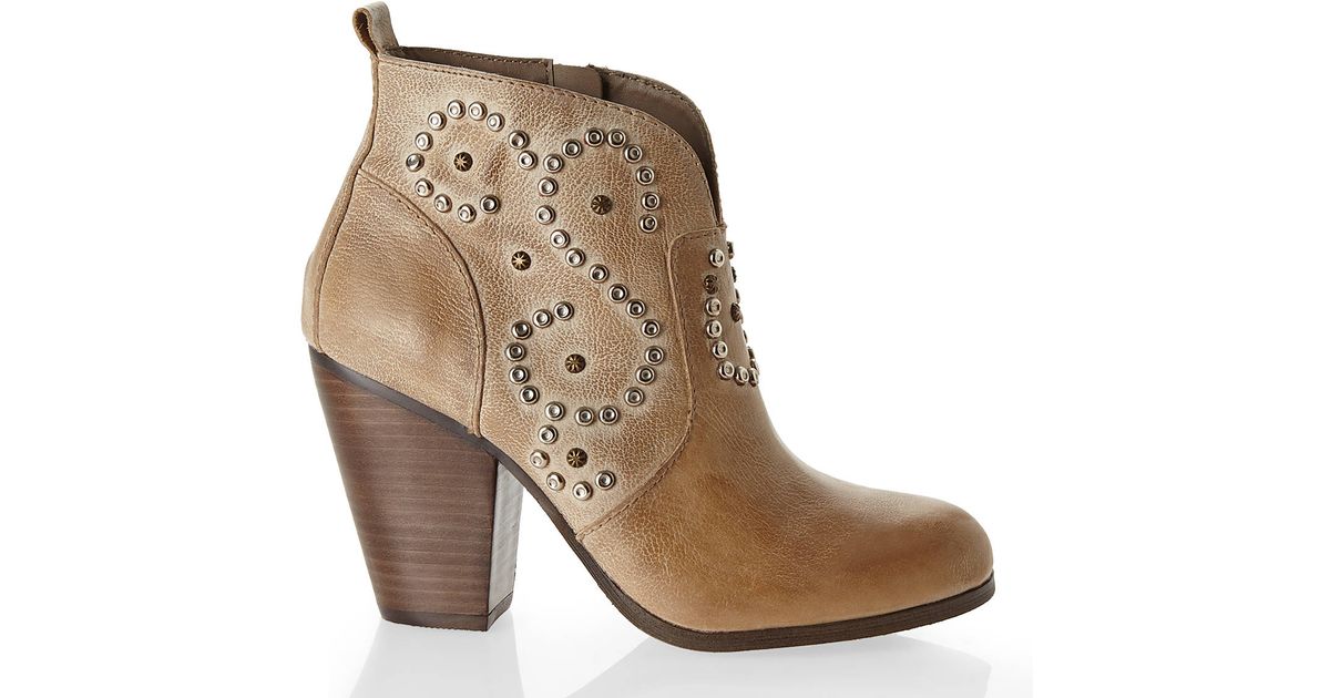 steve madden beige boots