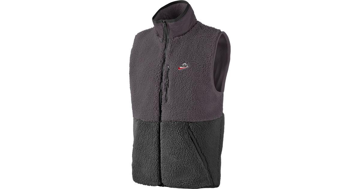 nike heritage essentials sherpa vest