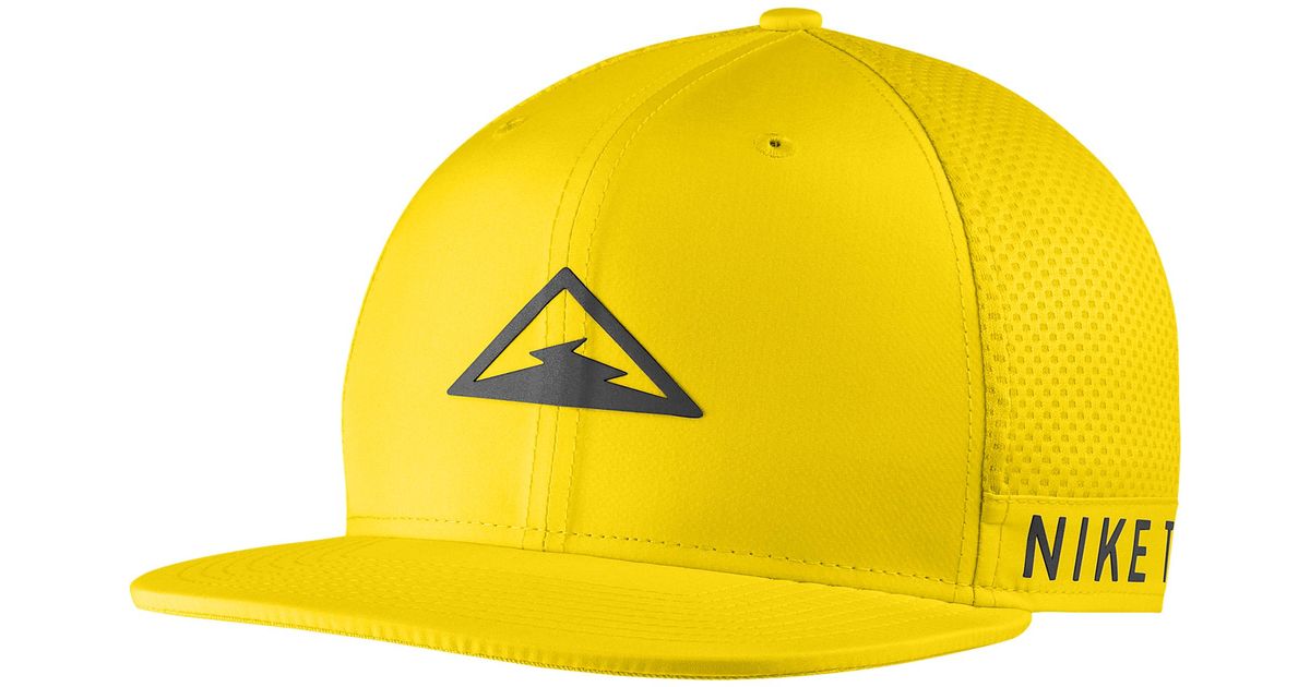 nike pro trail cap