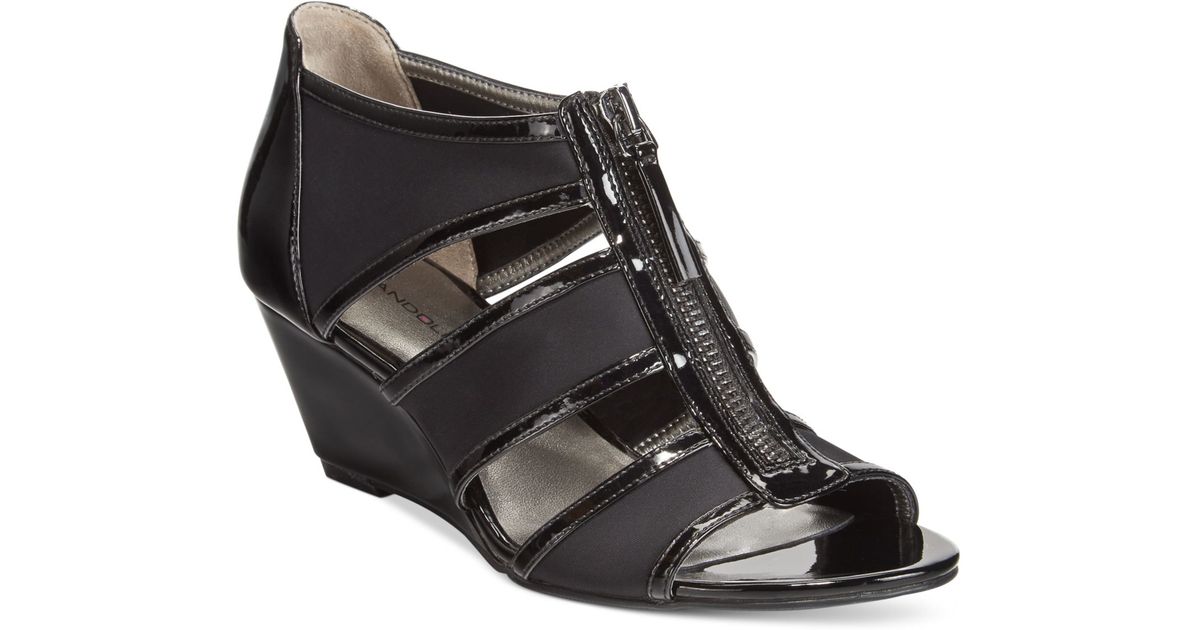 bandolino black wedges