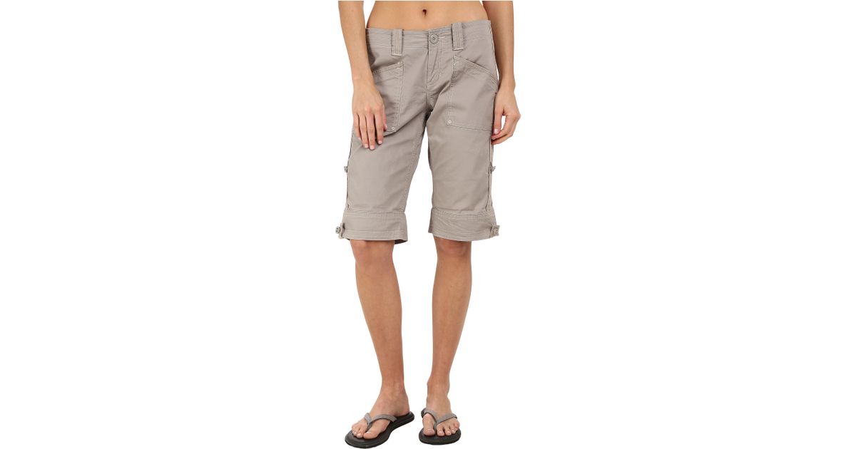 Short rise dress pants Shorts Underwear & Lounge Jeans Super Skinny Jeans Skinny Jeans Forget what you know about women's dress pants. At Express you'll find a variety of styles, fits & colors to help you climb to the top of the corporate ladder. Go bold with a fun print or try a wide leg pant to impress the office.