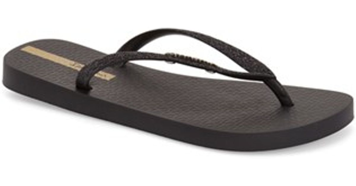 Ipanema Glitter-Embellished Flip-Flops in Black | Lyst