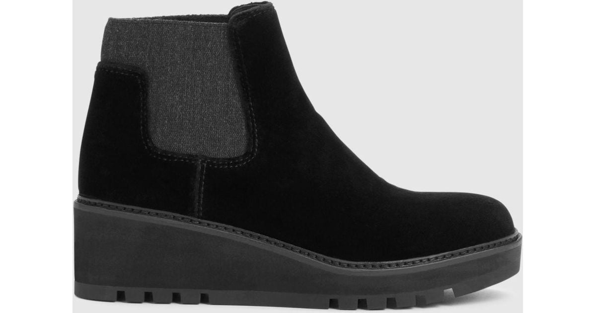 chelsea wedge bootie