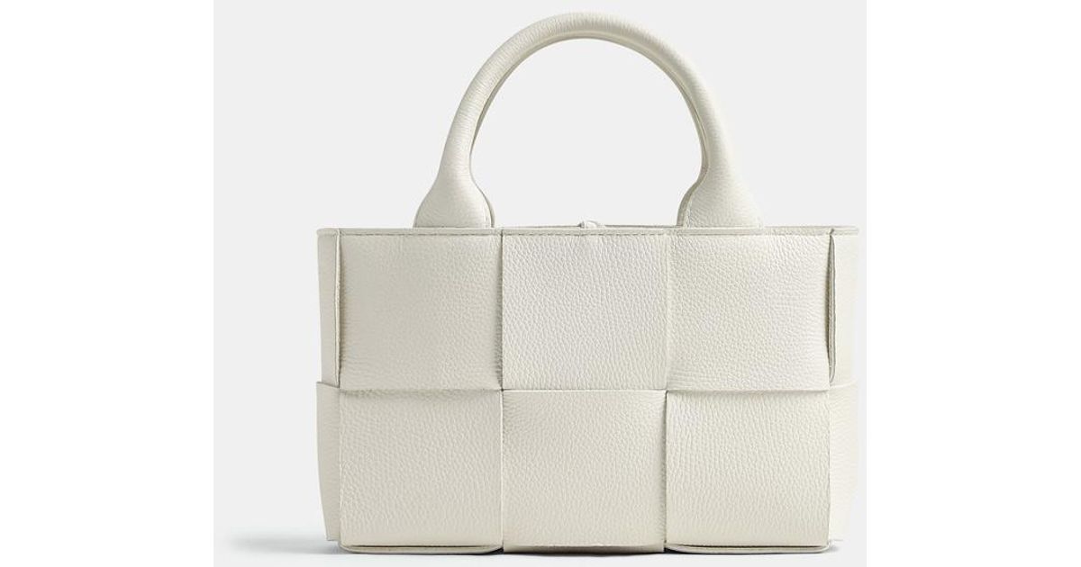 Bottega Veneta Tote Candy Arco in White | Lyst Canada