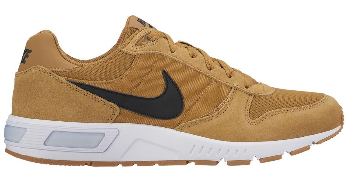 nike mustard trainers