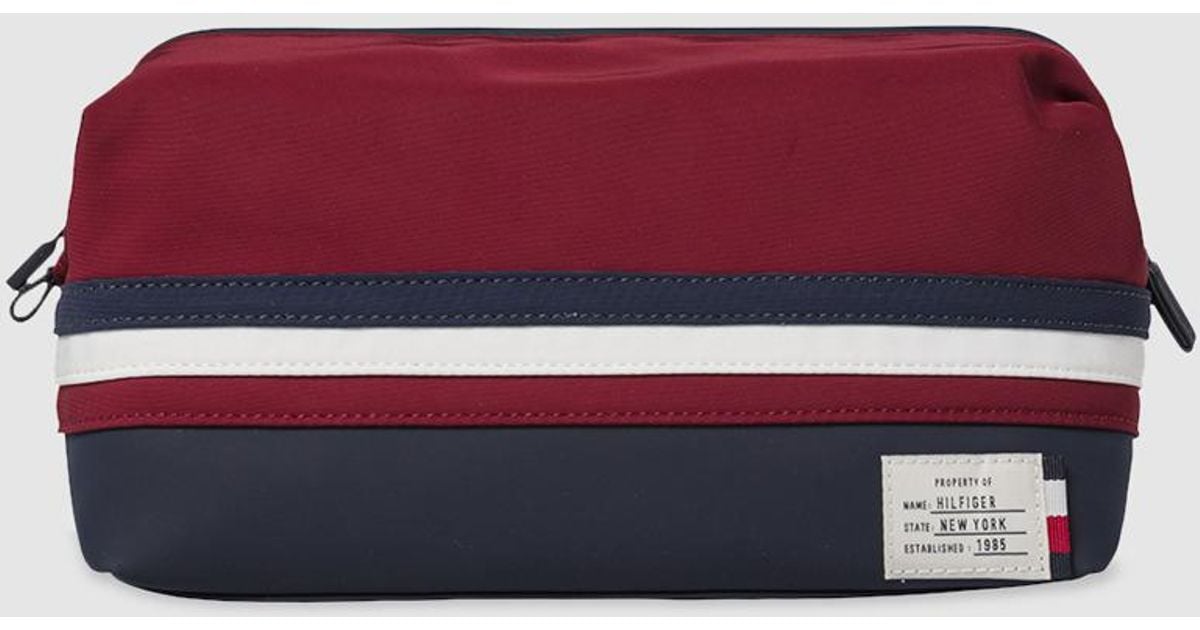 tommy toiletry bag