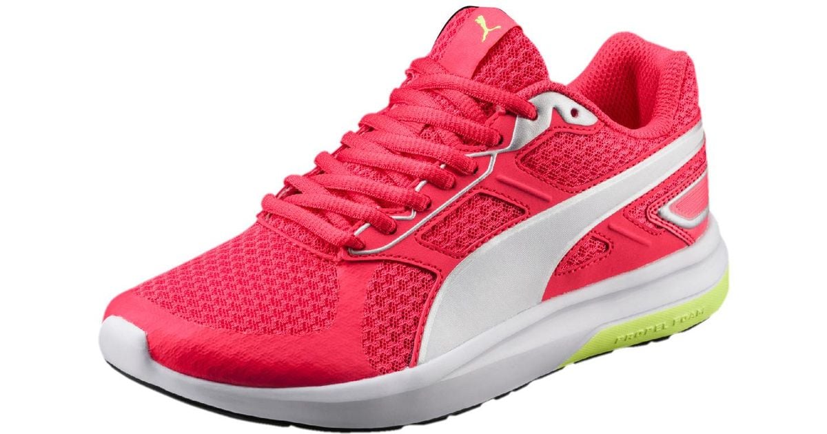 Escaper Tech Running Shoes in Pink 