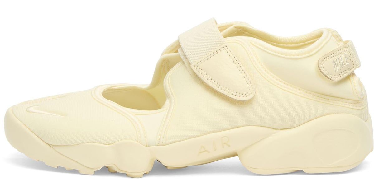 Nike Are Riffs Nike Air Rift Fl Sneaker in Natural | Lyst UK