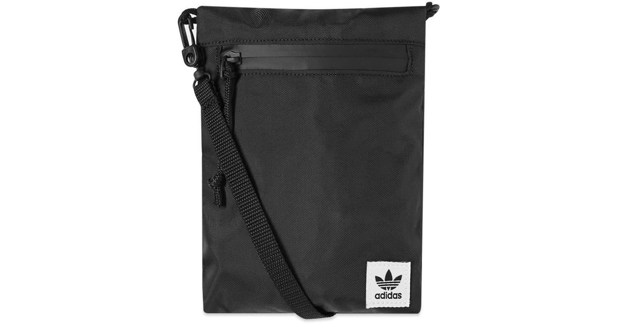adidas simple pouch
