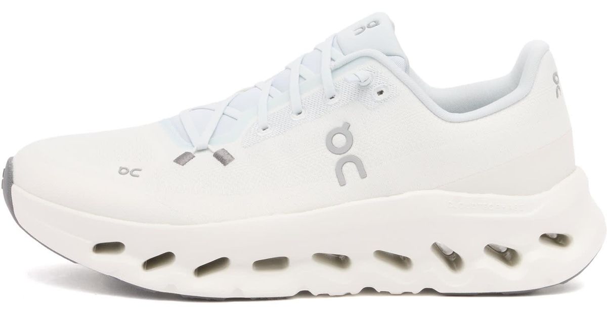 On Shoes Cloudtilt Sneakers in White | Lyst