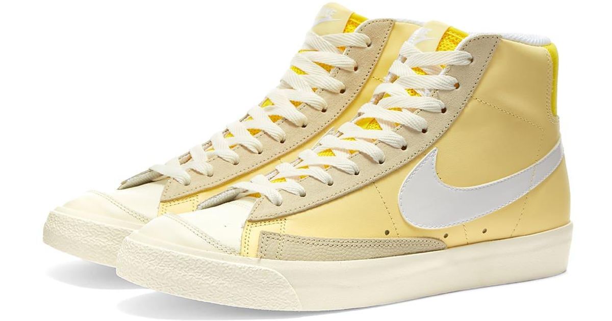 nike blazers yellow tick