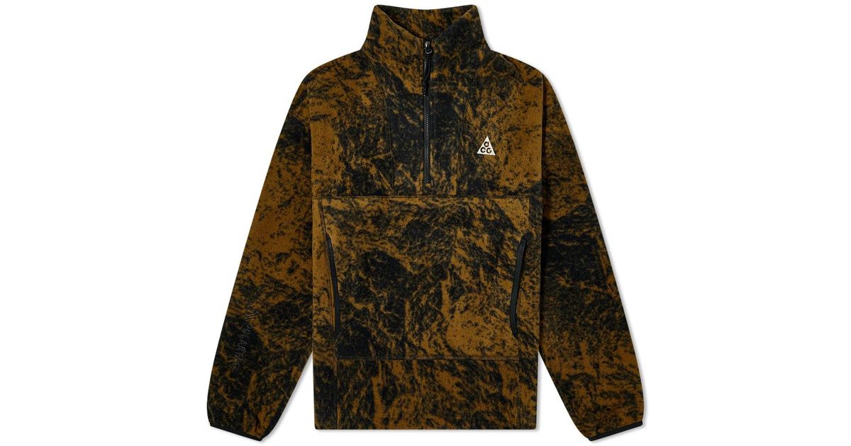 acg fleece wolf tree