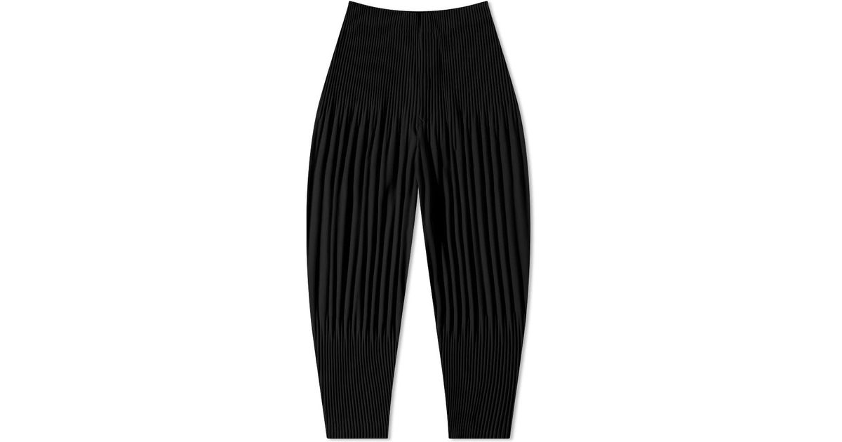 Homme Plissé Issey Miyake Jf153 Cropped Easy Fit Pant in Black for