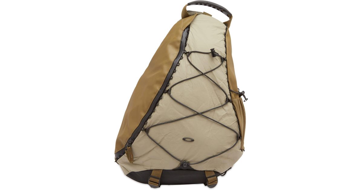 バッグ OAKLEY LATITUDE SLING PACK Oakley Latitude Sling Pack - Blackout | Oakley® US