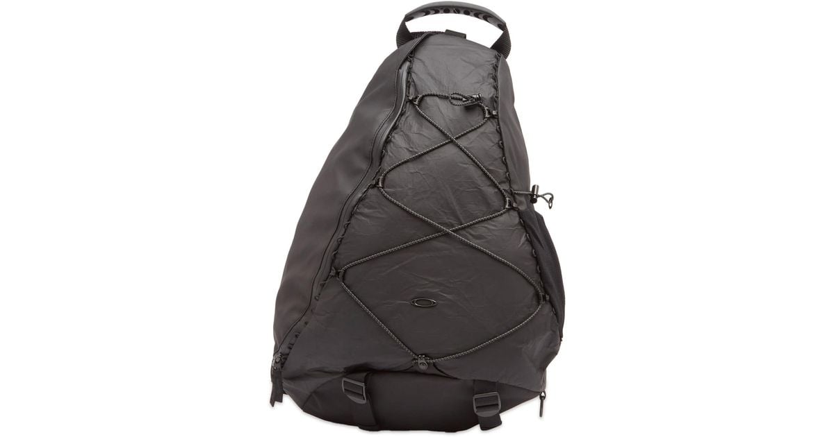 Oakley - Latitude Sling Pack in Blackout - FOS901806_02E