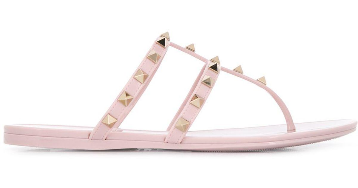Valentino Garavani Rubber Rockstud Flip Flops in Pink - Lyst