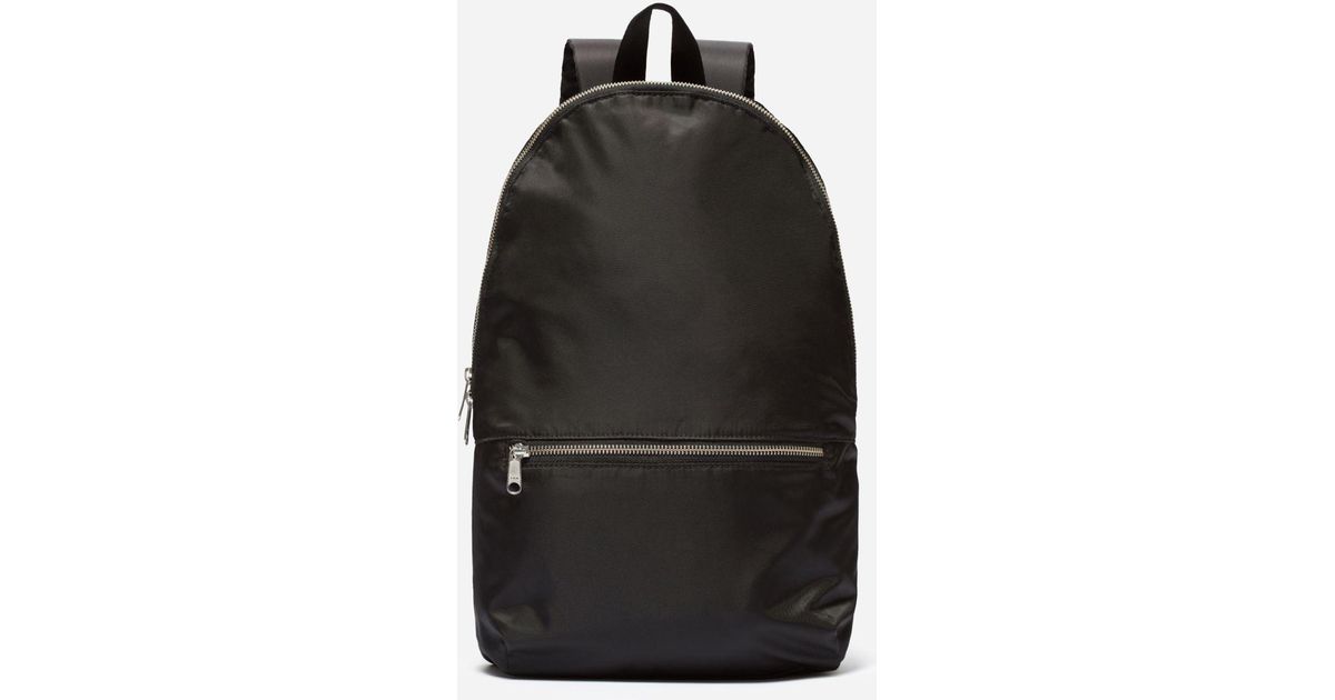 the packable backpack everlane