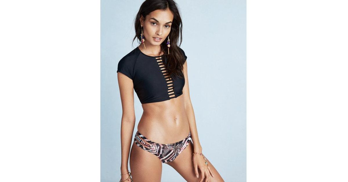 short sleeve cropped swim top
