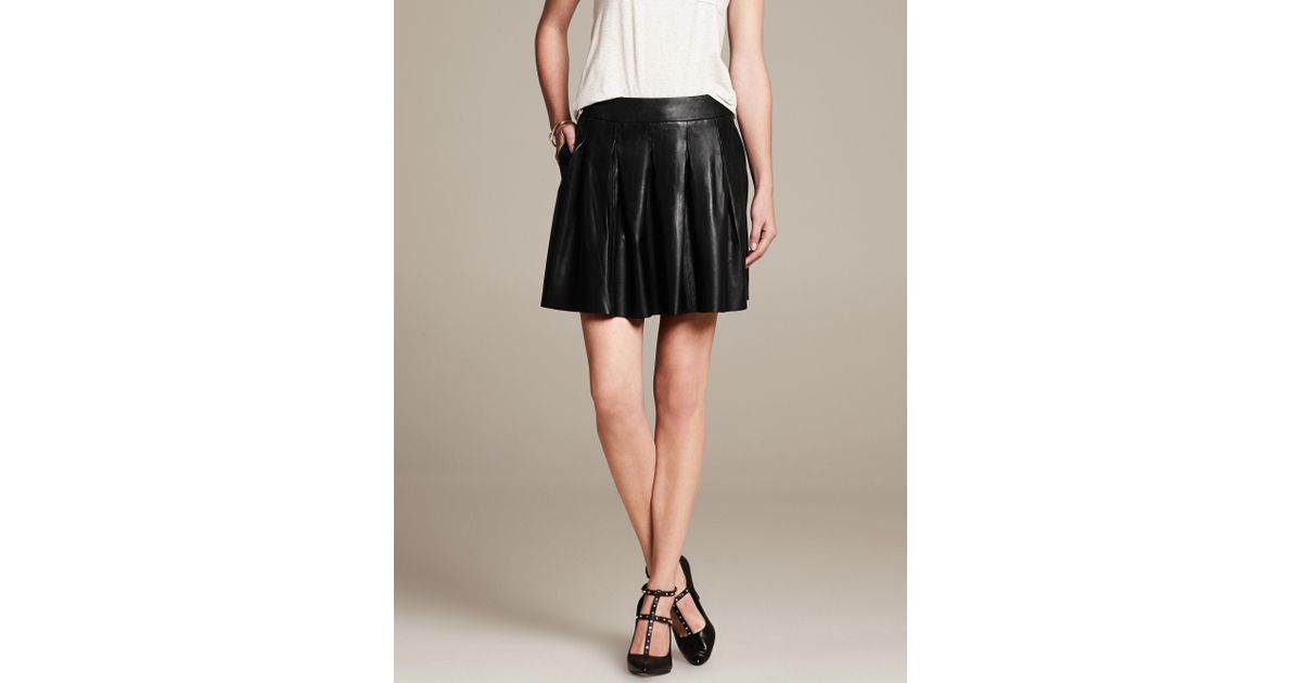 banana republic black leather skirt