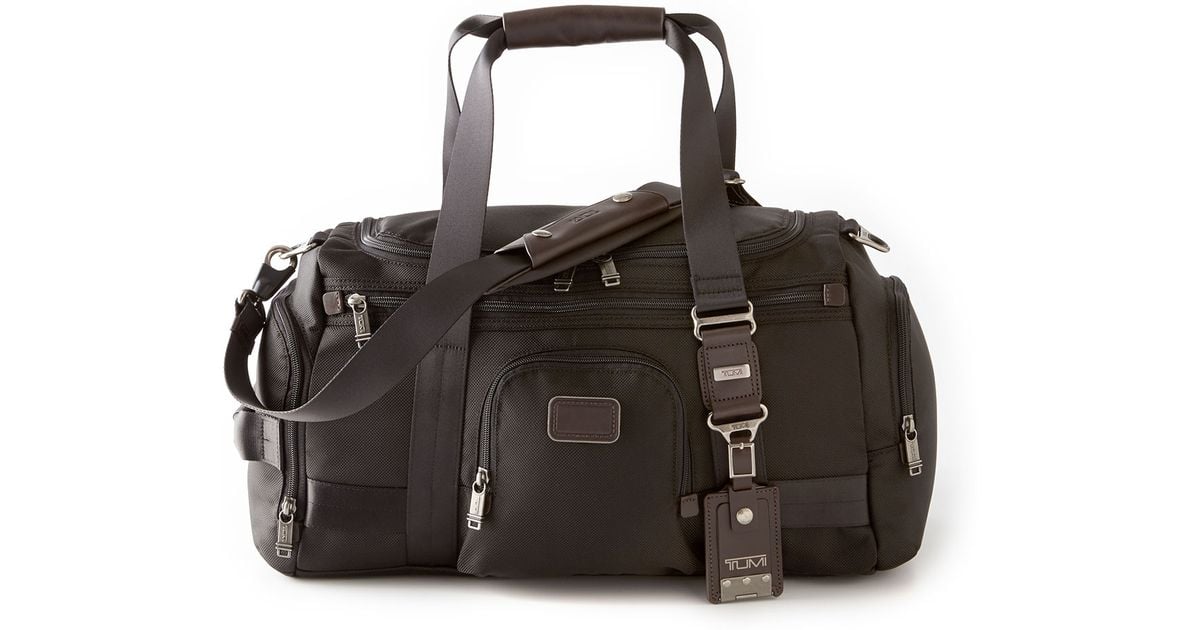 tumi gym bag