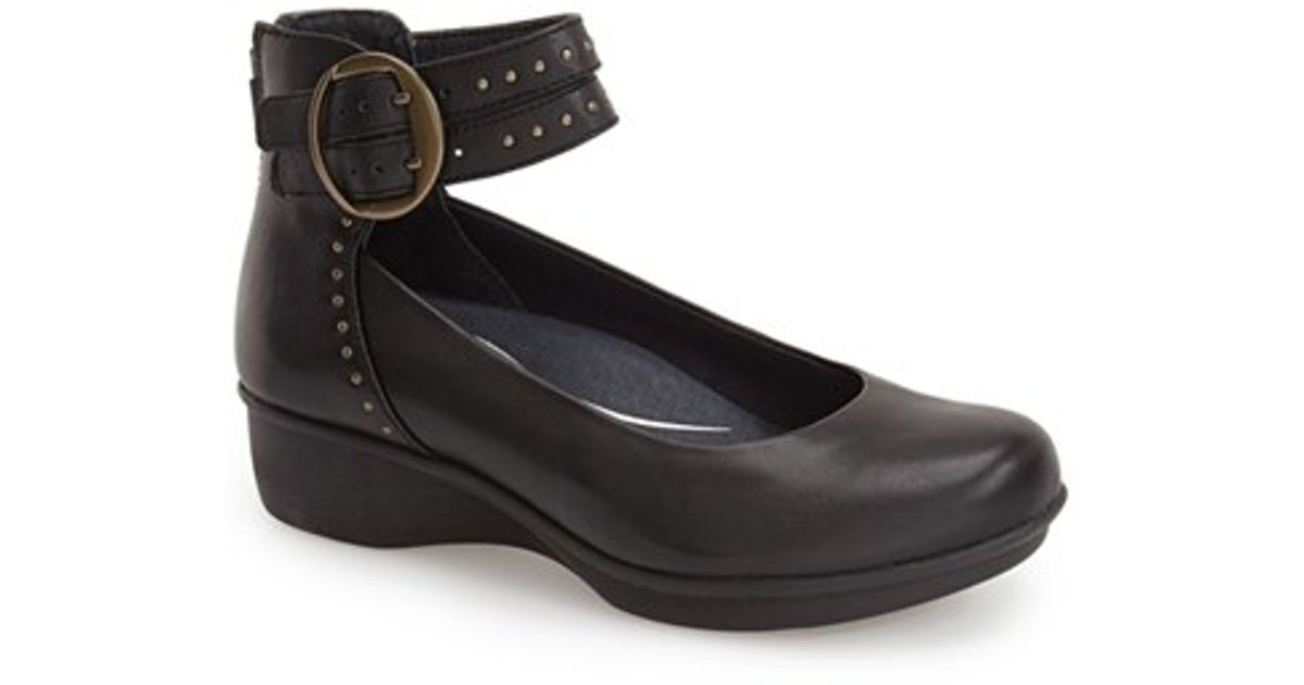 dansko ankle strap shoes
