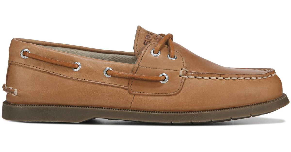 conway boat shoe