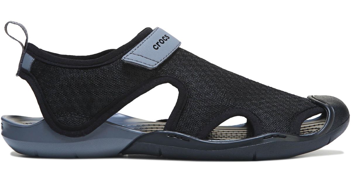 Crocsâ¢ Swiftwater Mesh Sandal in Black - Lyst