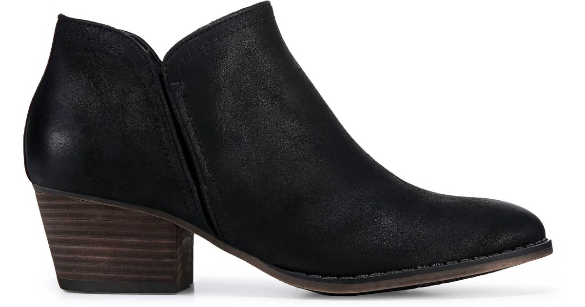 fergie bianca ankle boot