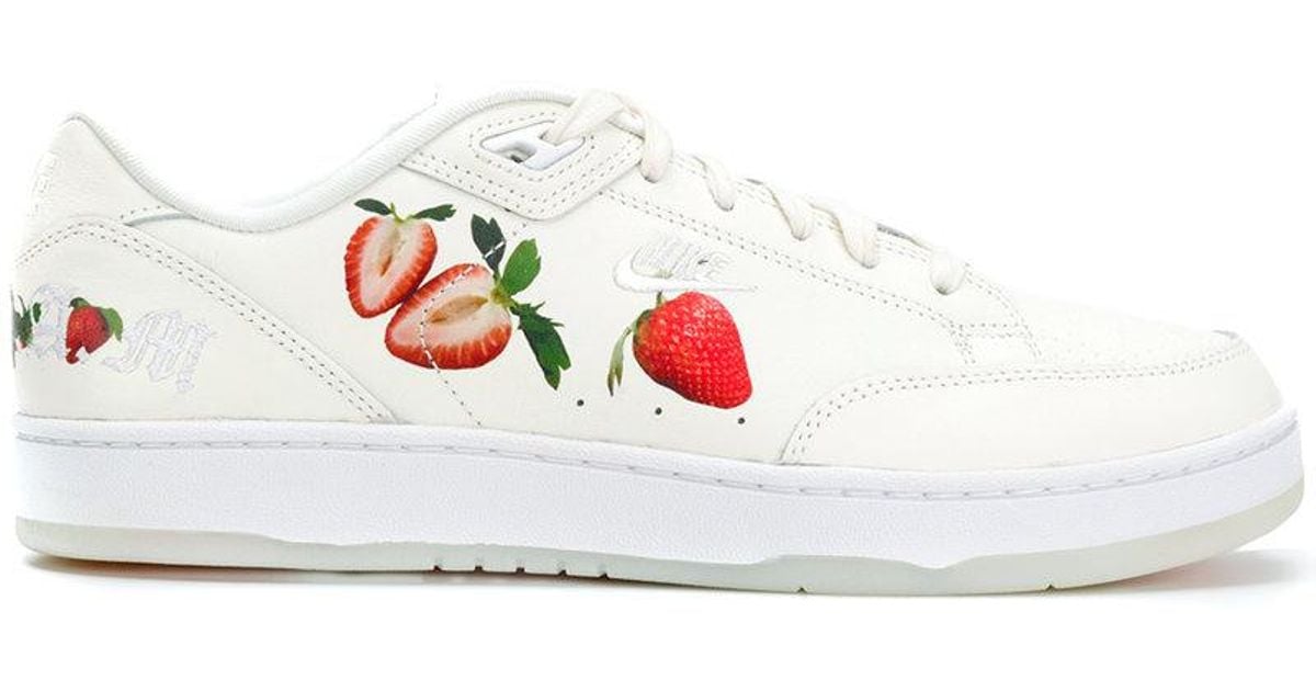 Nike Strawberry Print Sneakers in White for Men | Lyst