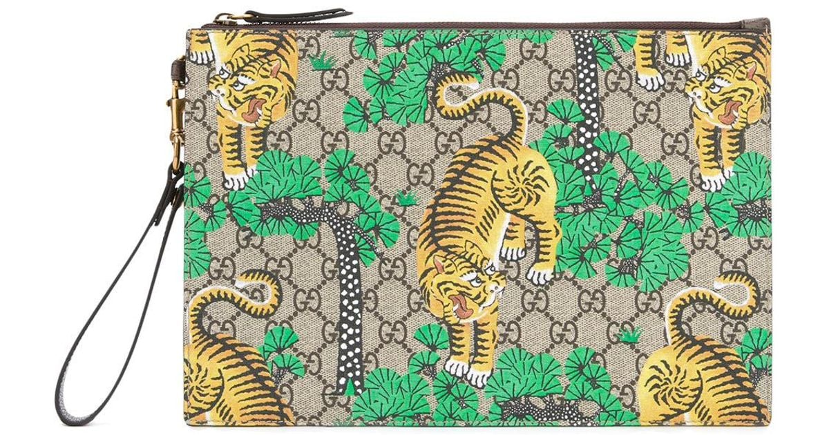 Gucci Bengal Tiger Print Pouch in Green for Men | Lyst