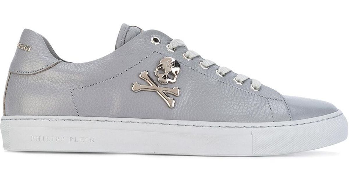Philipp Plein Skull And Crossbones Sneakers in Gray for Men | Lyst