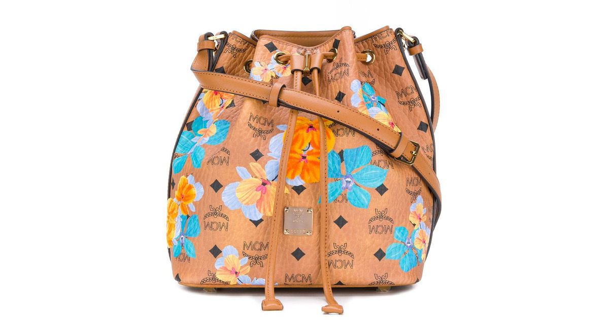 MCM 'Essential' Beuteltasche mit Blumen-Print in Braun | Lyst DE