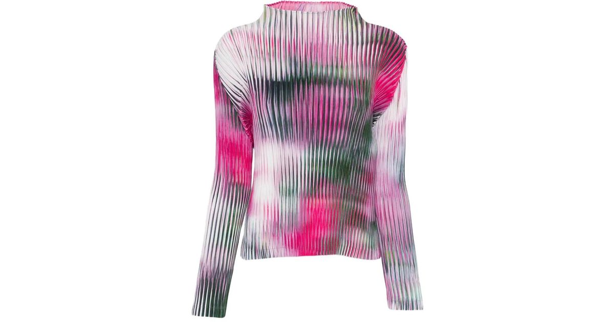 Issey Miyake Obscure Pleats Top in Pink | Lyst