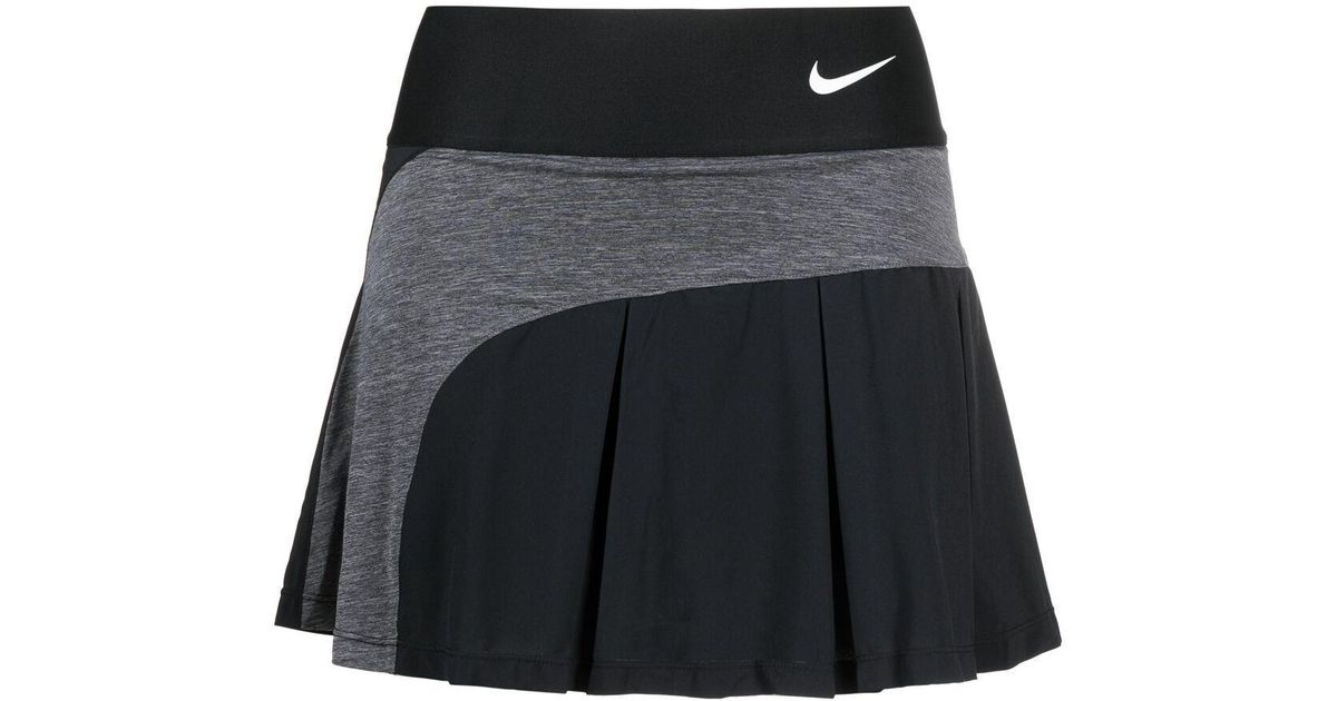 nike pleated