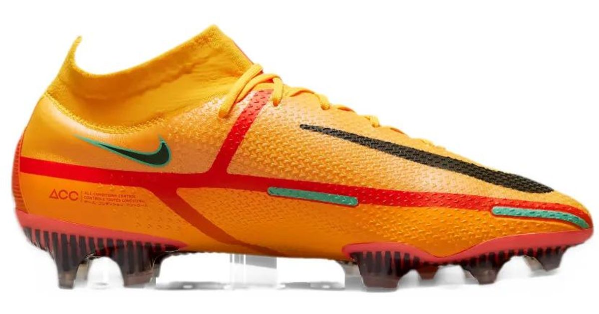 Dynamic Kicks Front Nike Phantom Gt2 Dynamic Fit Elite Fg Football Cleats in Orange for Men ...