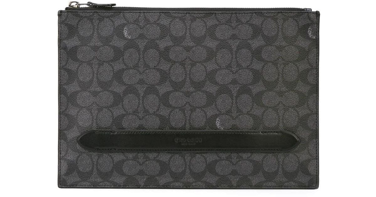 coach manhattan pouch