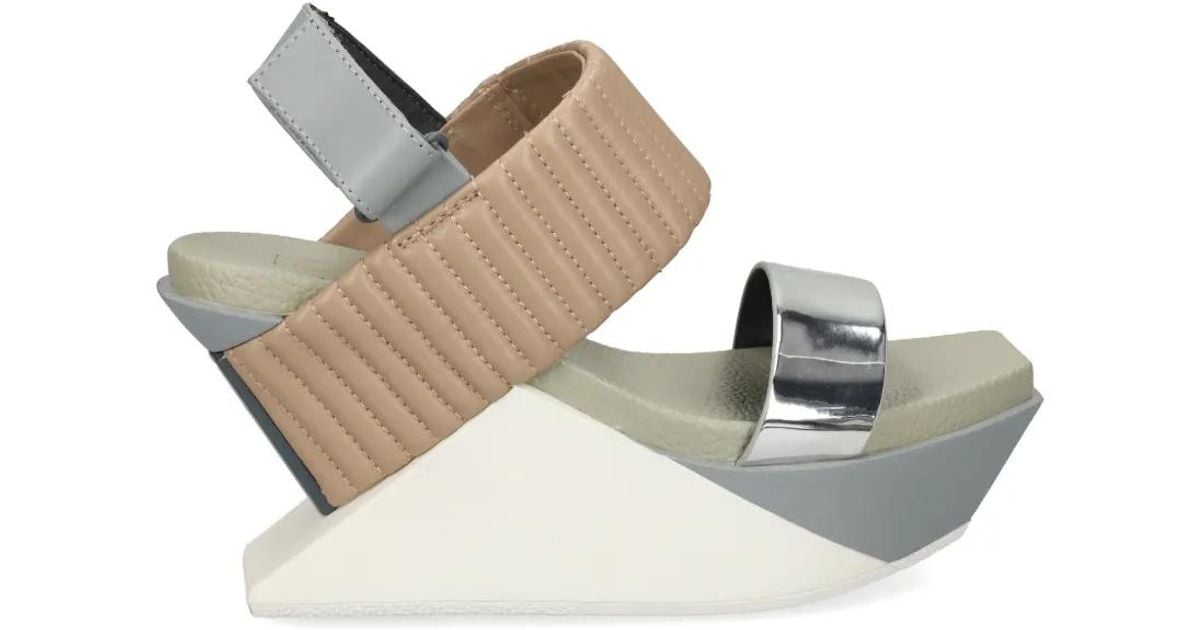 United Nude Delta Wedge Puffier Quilted Metallic Sandals in White | Lyst UK
