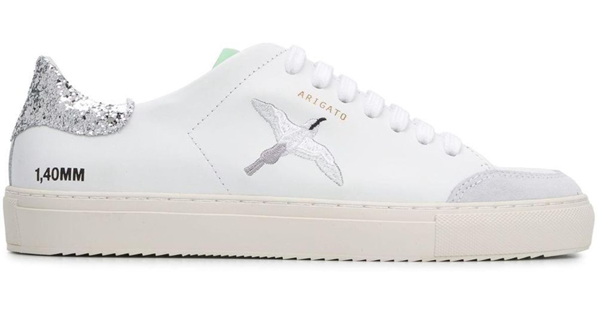 axel arigato all white