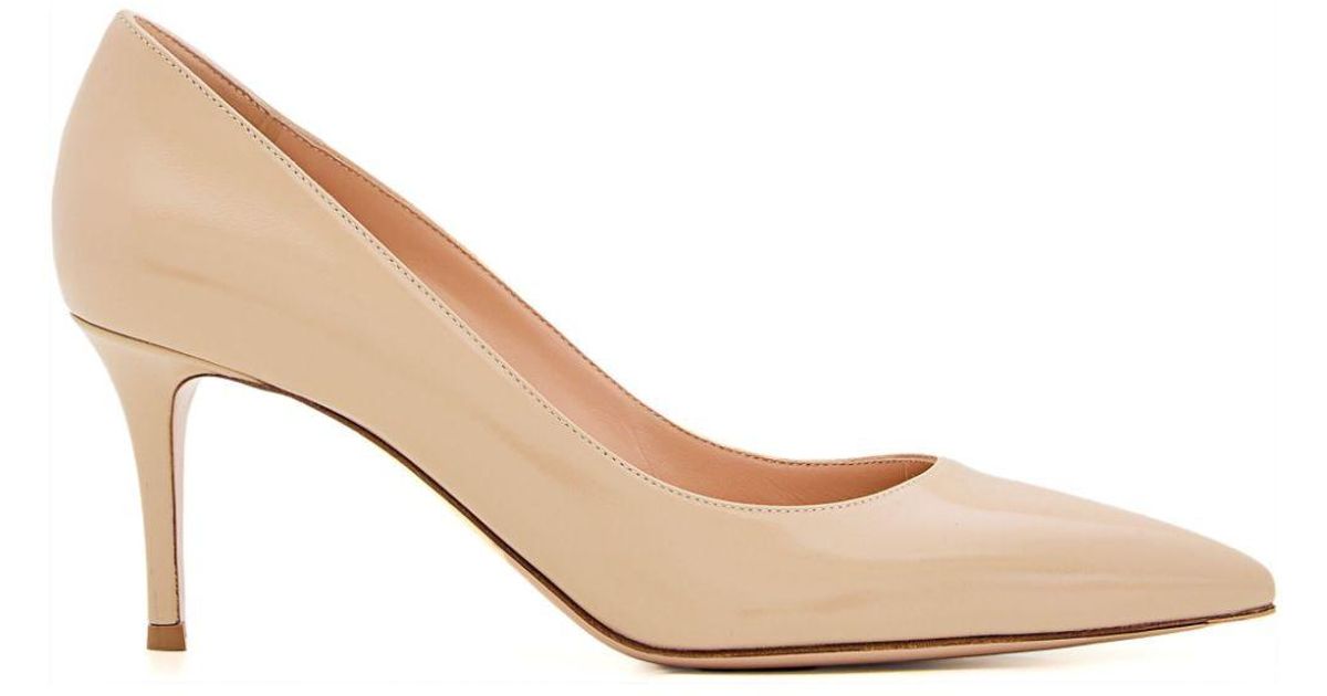 gianvito rossi pointed toe pump
