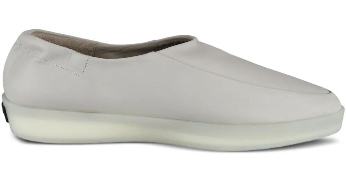 Fear of God Minimalist Slip-On Loafers in Light Gray Fear of God 101 Loafer Wolf | Footshop main image 3