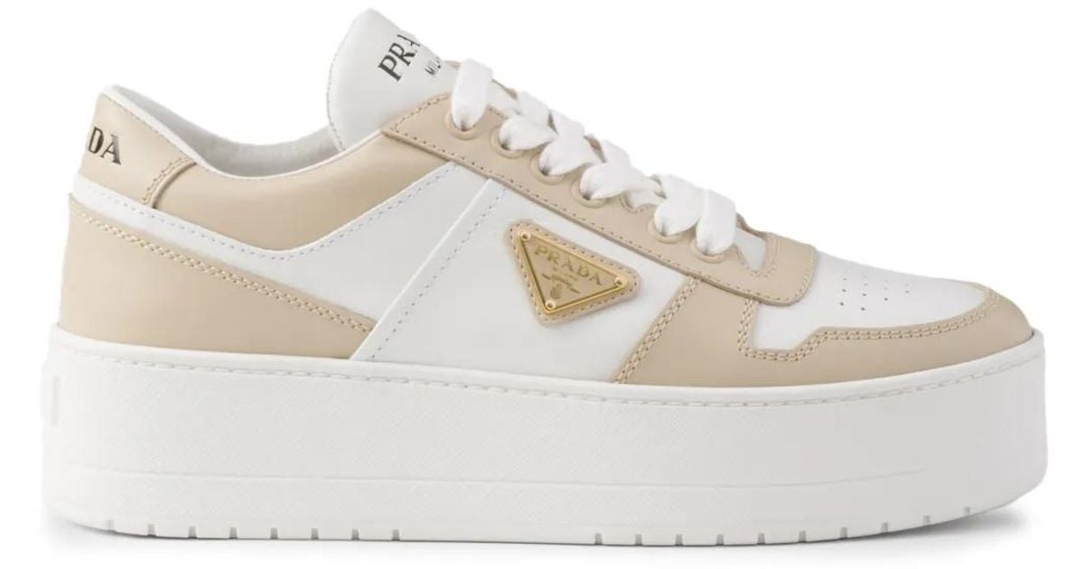 【希少】PRADA Downtown ボールド レザー スニーカー ホワイト Prada Downtown レザースニーカー | ホワイト | FARFETCH JP