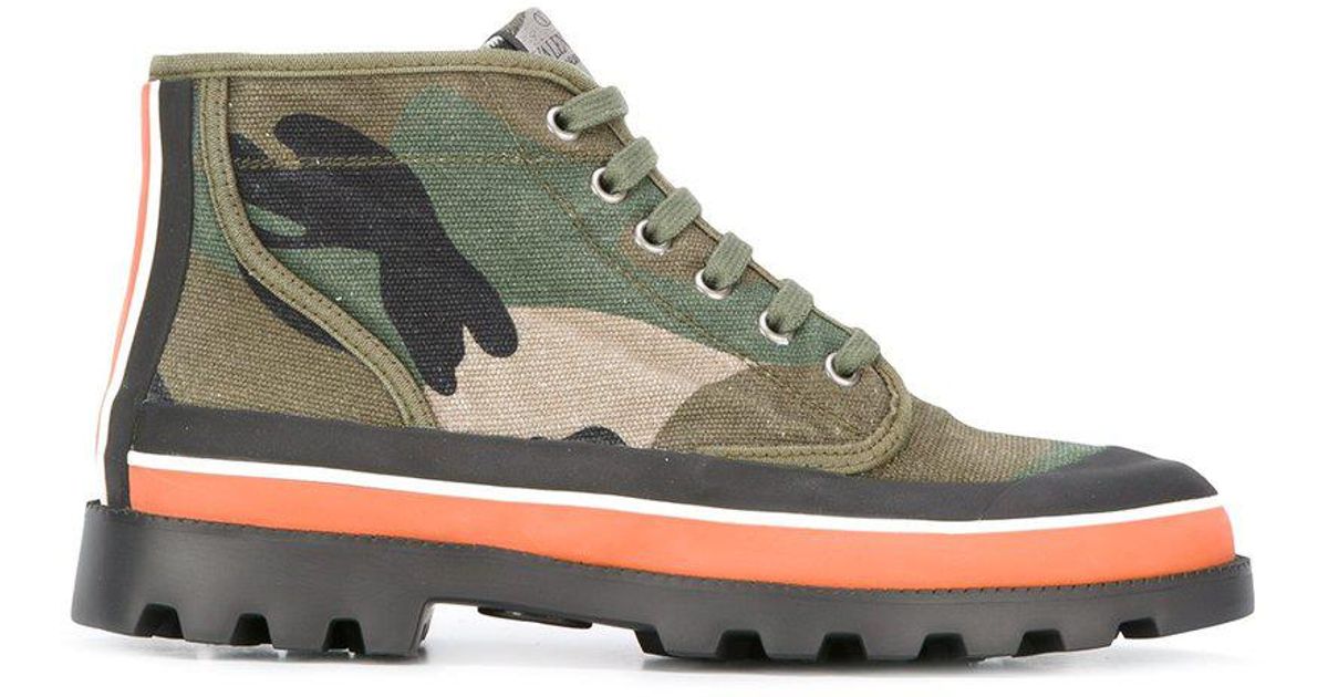 Valentino camo boots Outlet