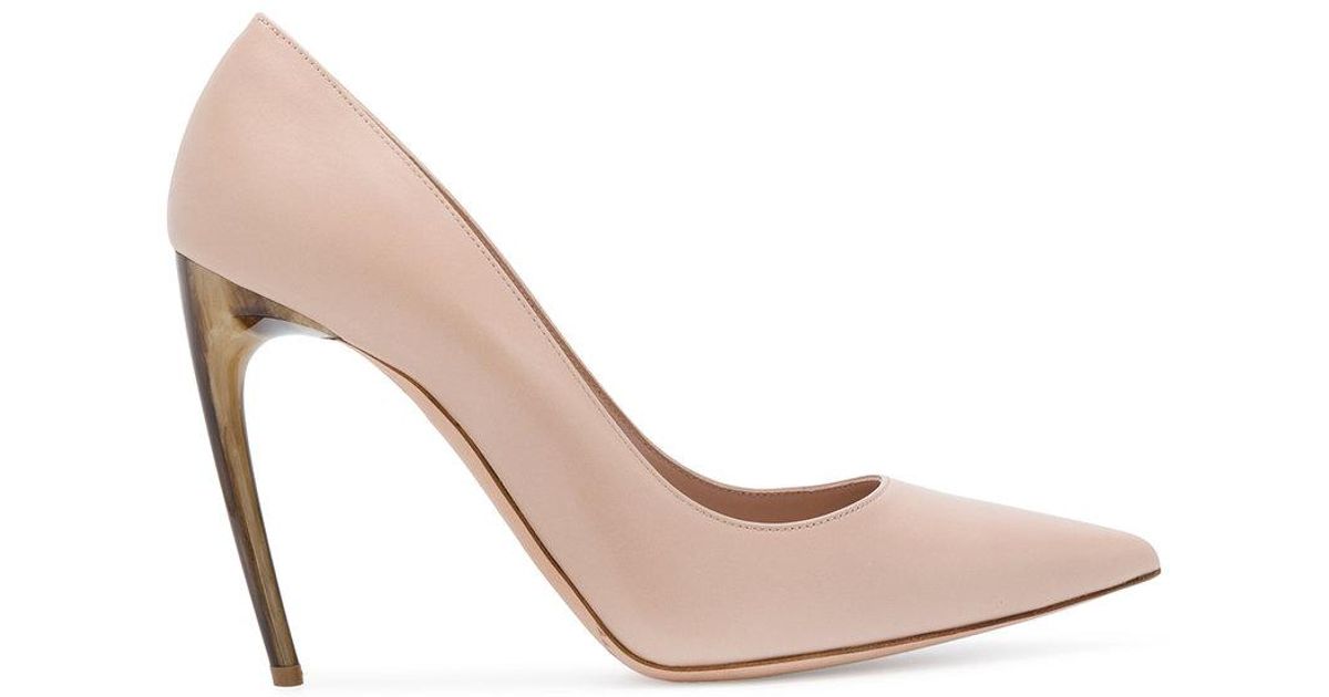 Alexander McQueen Leather Horn Heel Pumps in Natural - Lyst