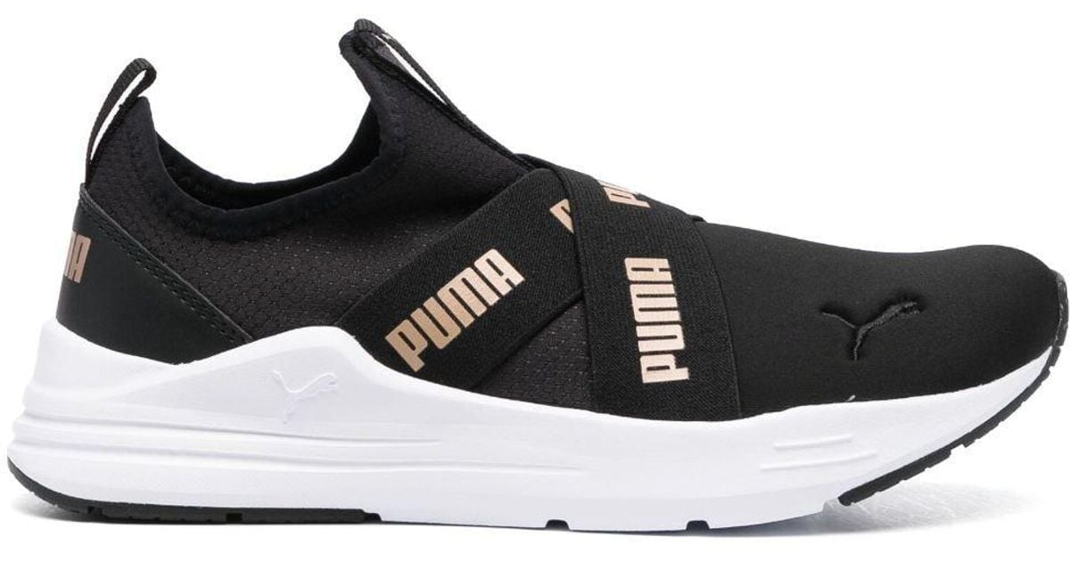 PUMA Wired Run Slip-on Sneakers in Black | Lyst
